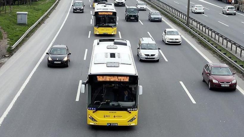 Yenikapı'da İETT otobüsü kaza yaptı